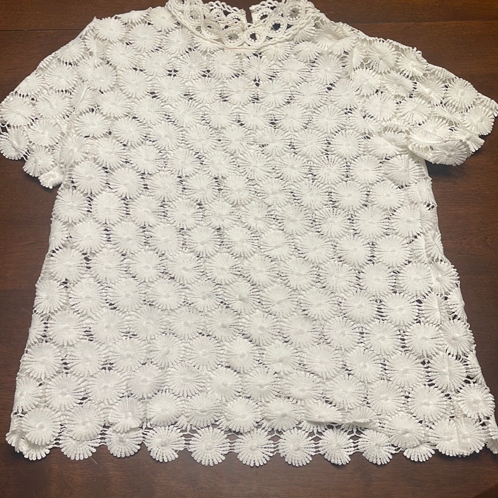 White Sugar Lips crochet top